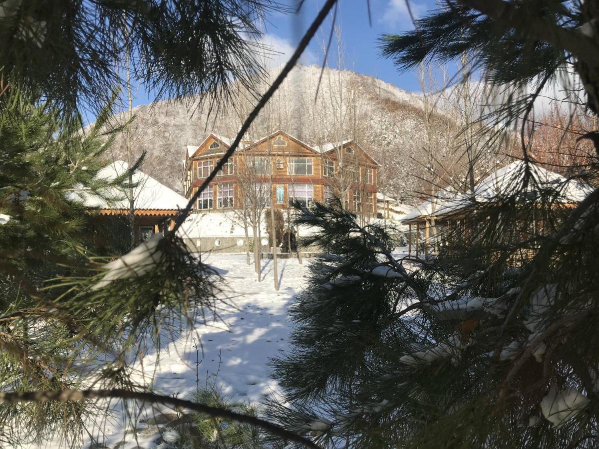 Kungut Hotel & Restaurant Sheki Exterior photo